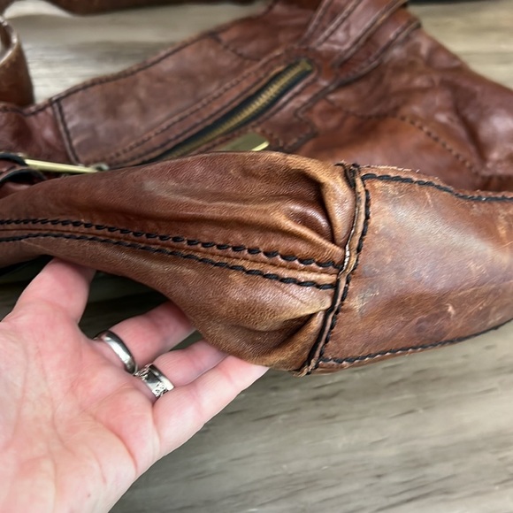 FOSSIL FIFTY FOUR BROWN LEATHER SHOULDER BAG - Picture 4 of 16